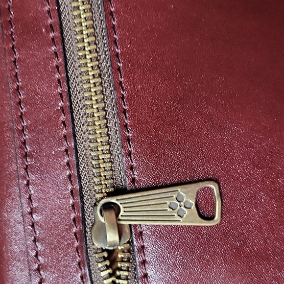 Patricia Nash Lanza Crossbody - Picture 15 of 15